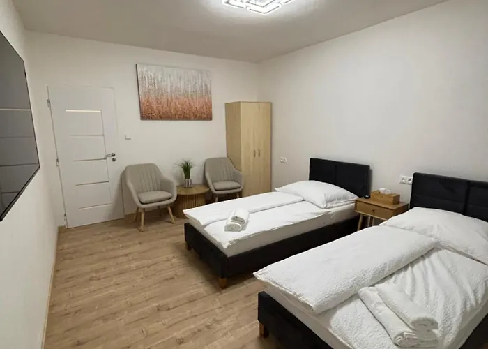 Ard Centrum Апартаменты Нитра